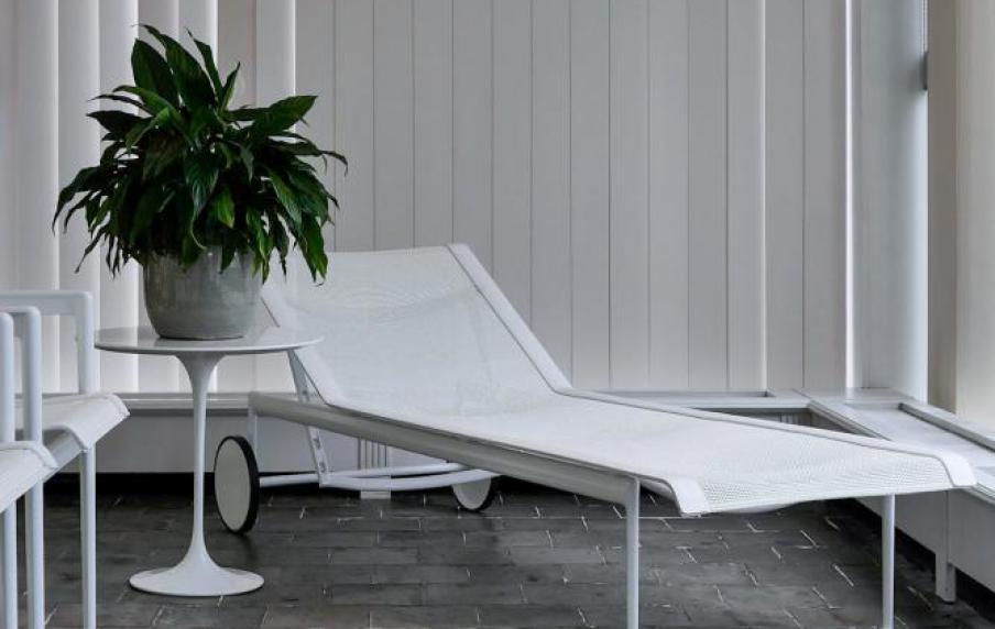 1966 Schultz adjustable chaise longue - KNOLL OUTDOOR