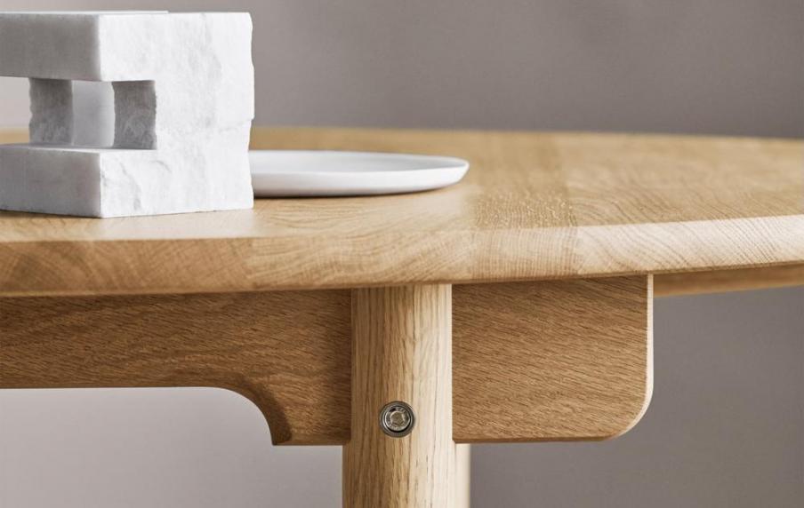 CH338 tafel Carl Hansen & Son CH338 tafel Carl Hansen & Son