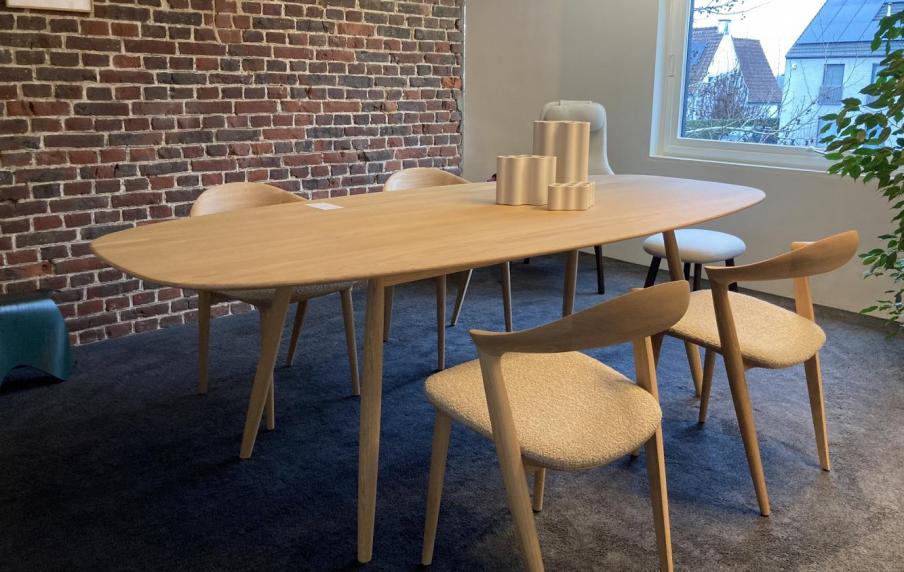 moualla tafel walter knoll