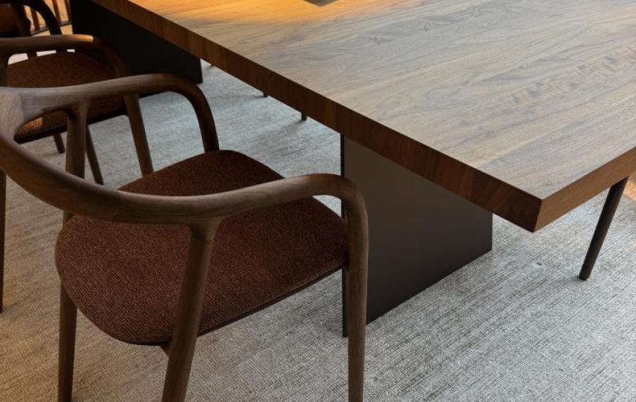 neva armchair ARTISAN
